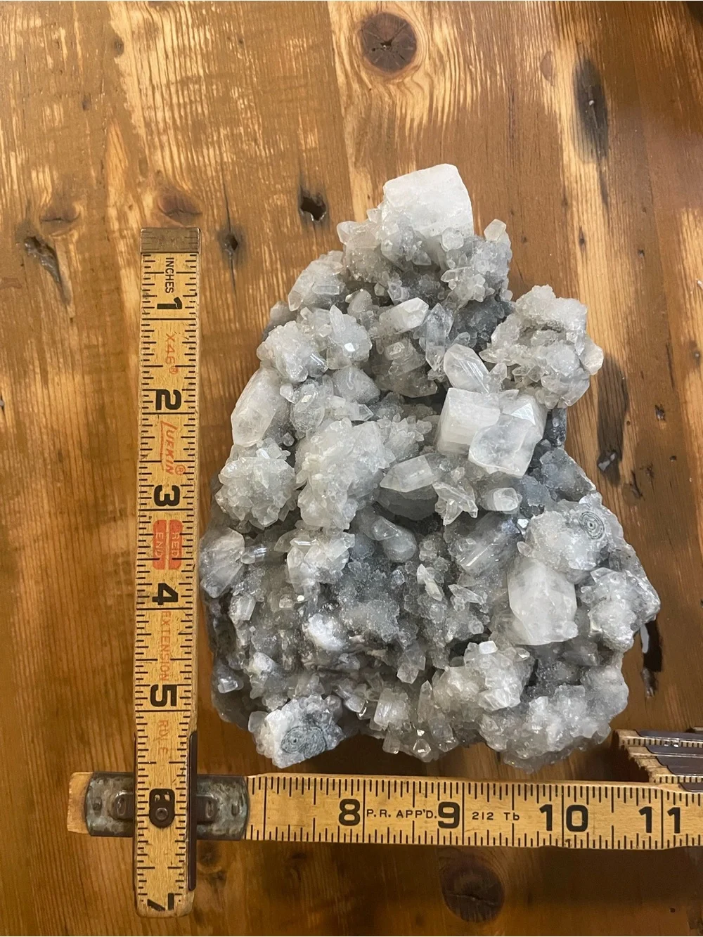✨ CLEARANCE ✨ large zeolite apophylite chalcedony from India